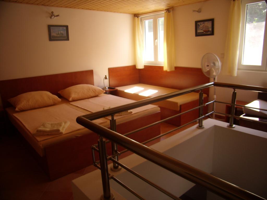Apartments Sunce Brna Quarto foto